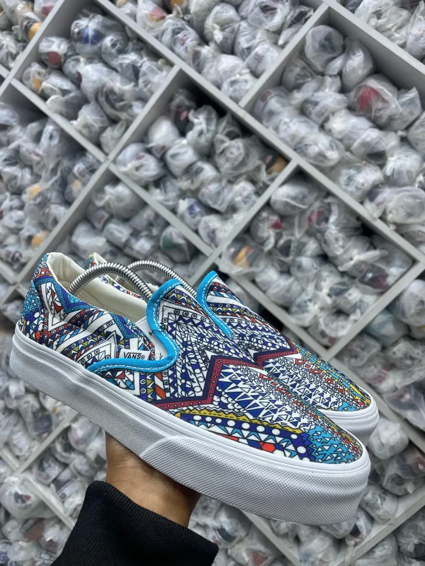 ⚠️Custom vans*💫🛒🛍️ * additional