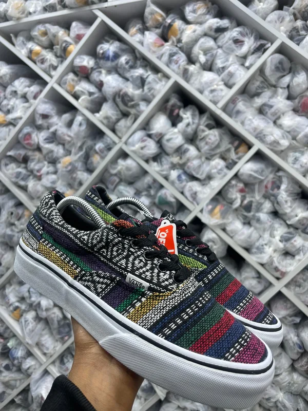 ⚠️Custom vans*💫🛒🛍️ * additional