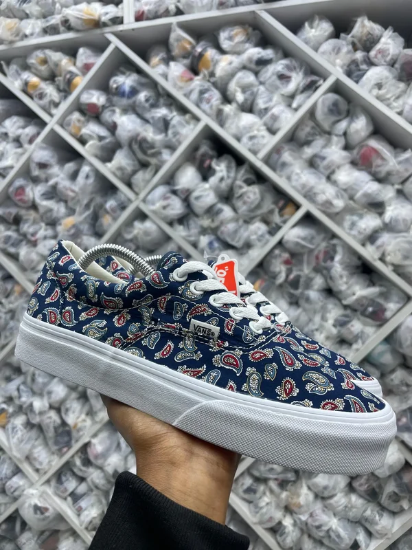 ⚠️Custom vans*💫🛒🛍️ * additional
