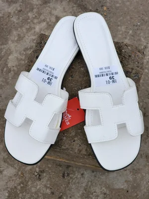 *⚠️HIGH Quality (HERMES) SlIP- ON leather Sandals💫🛍️🛒*