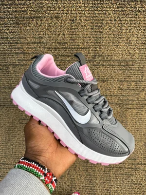 *⚠️Bailleli sneakers*💫🛍️🛒 *