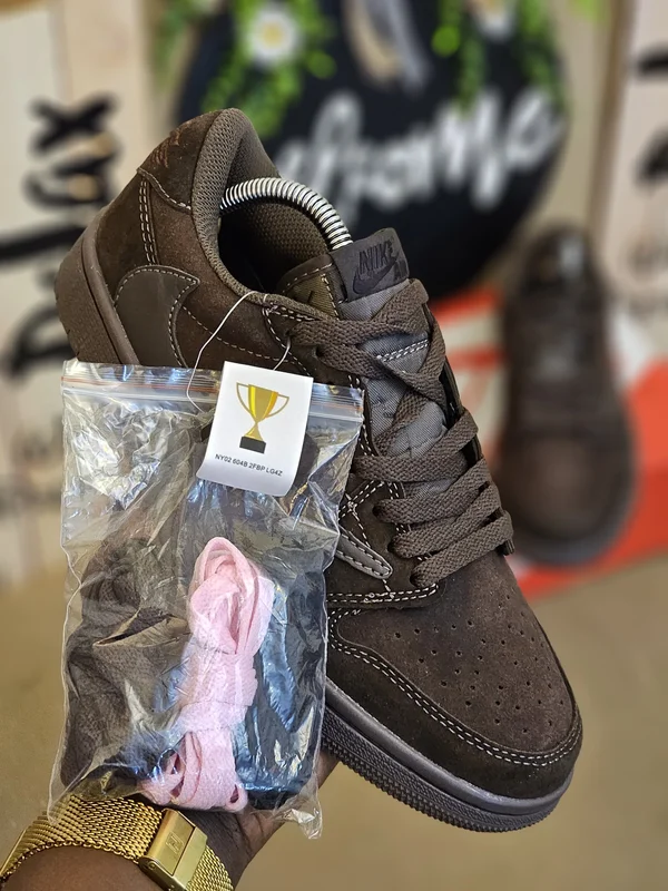 *⚠️Jordan 1 Reverse tick*💫🛒🛍️ * additional